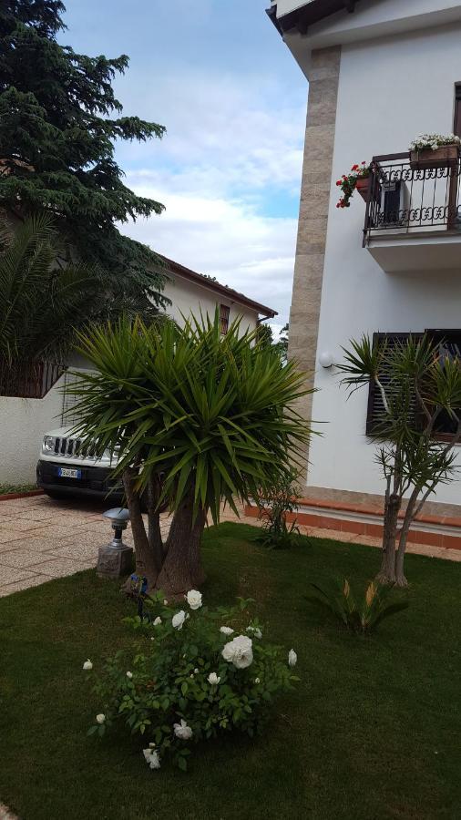 Sole D'Oro Iun S4354 Bed and Breakfast La Maddalena  Εξωτερικό φωτογραφία